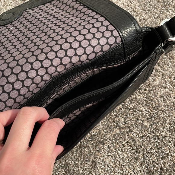 Great Condition Brighton Black Leather Nia Crossbody Handbag - Picture 8 of 15